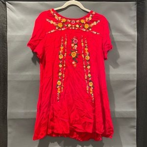 Embroidered shift dress